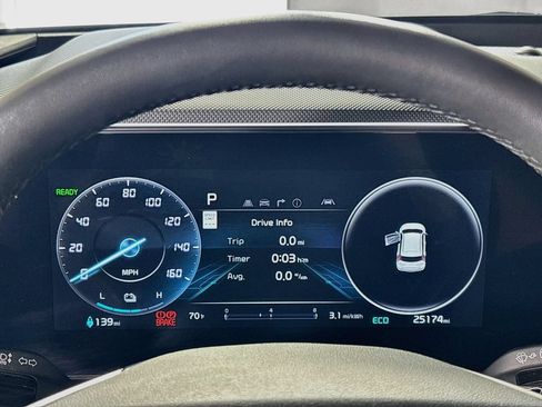 Certified 2023 Kia Niro Wind FWD image 15
