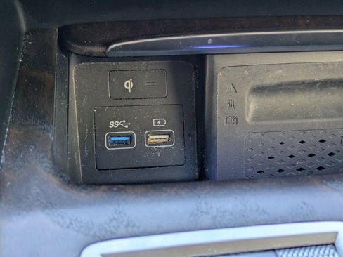 Used 2022 Genesis GV80 2.5T w/ Advanced Package 02 image 30