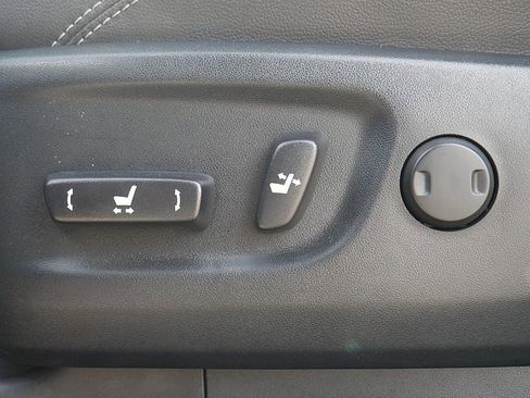 Used 2023 Toyota 4Runner Limited image 13