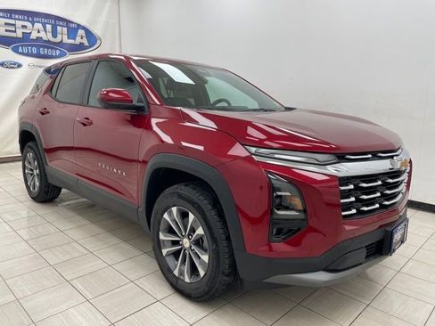 New 2026 Chevrolet Equinox LT w/ Convenience Package II AWD/4WD image 1