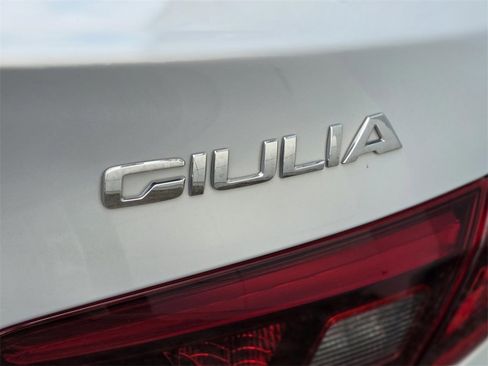 Used 2023 Alfa Romeo Giulia Sprint image 30