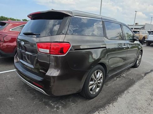 Used 2018 Kia Sedona SX Limited w/ SX Limited Prestige Package FWD image 4
