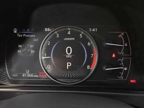 Used 2022 Lexus UX 200 w/ Accessory Package (Z2) FWD image 19