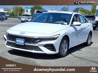 New 2026 Hyundai Elantra SE FWD video 1