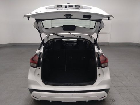 Used 2021 Nissan Kicks S FWD image 29