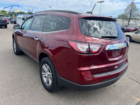 Certified 2016 Chevrolet Traverse LT FWD image 2