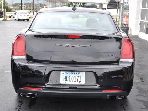Used 2023 Chrysler 300 S w/ Comfort Group image 6