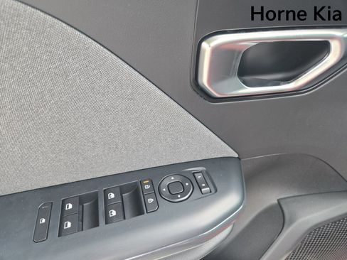 New 2025 Kia K4 EX image 16