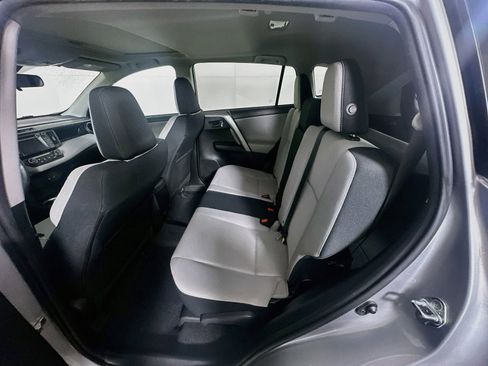 Used 2017 Toyota RAV4 XLE FWD image 28