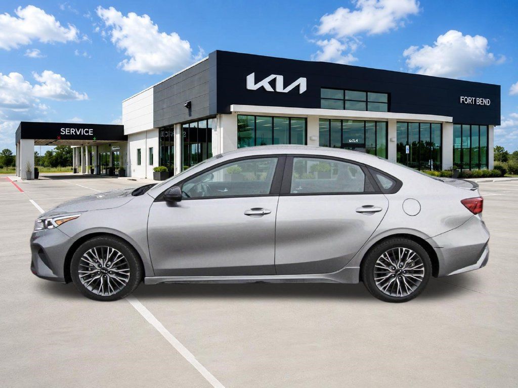 Used 2023 Kia Forte GT-Line w/ GT-Line Technology Package FWD image 8