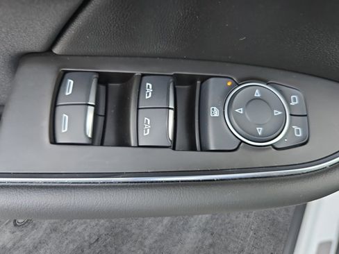 Used 2024 Buick Envision Sport Touring image 27