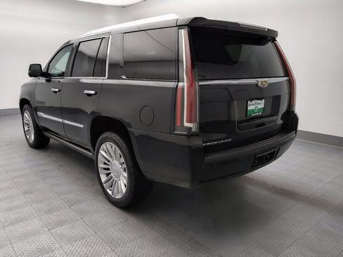 Used 2018 Cadillac Escalade Platinum AWD/4WD image 5