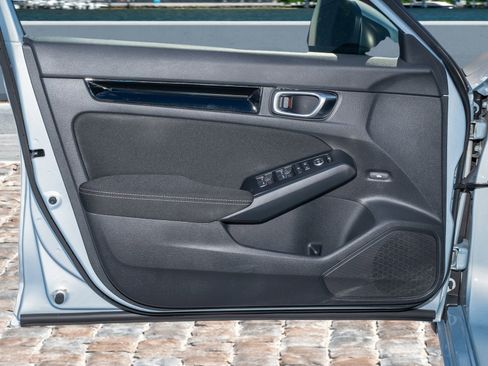 Certified 2023 Honda Civic EX image 10