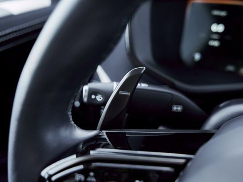 Used 2025 Aston Martin DBX 707 image 55