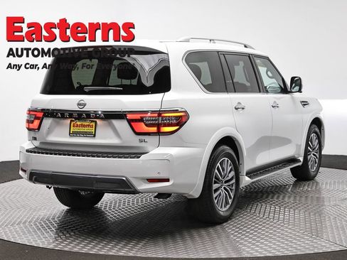 Used 2024 Nissan Armada SL w/ Captain's Chairs Package image 5
