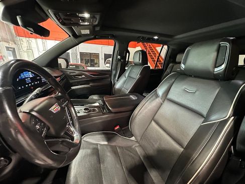 Used 2021 Cadillac Escalade ESV Sport AWD/4WD image 10