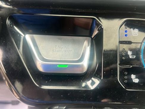 Used 2024 GMC Sierra 3500 Denali Ultimate image 31