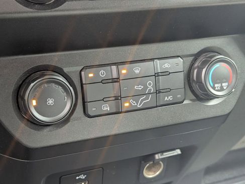 Used 2020 Ford F450 XL w/ Power Equipment Group image 16