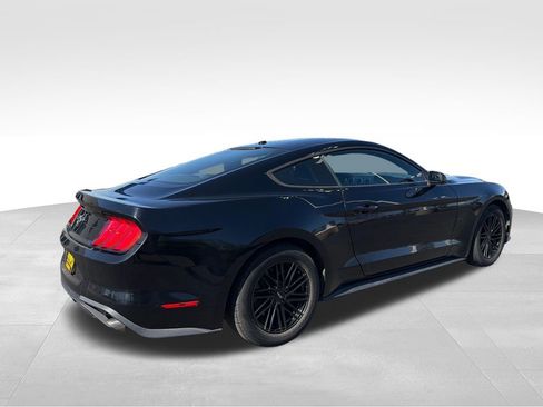 Used 2019 Ford Mustang Coupe RWD image 7