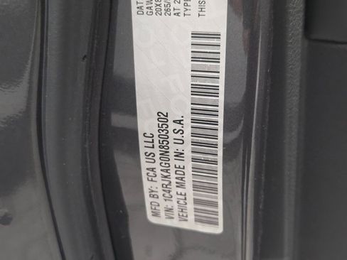 Certified 2022 Jeep Grand Cherokee L Laredo image 25