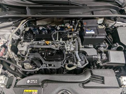 Used 2023 Toyota Corolla LE FWD image 31