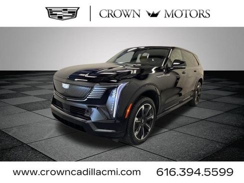 Certified 2025 Cadillac Escalade IQ Sport 2 AWD/4WD image 3