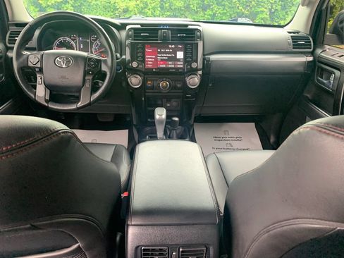 Used 2023 Toyota 4Runner TRD Off-Road Premium w/ Moonroof Package AWD/4WD image 16