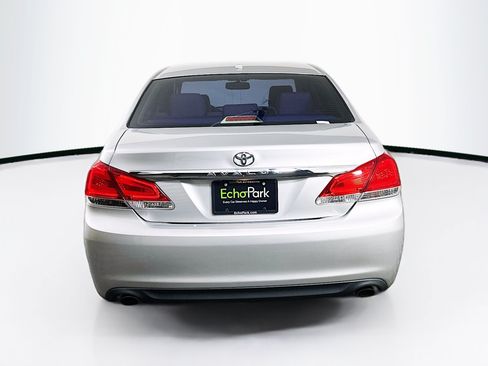 Used 2012 Toyota Avalon Limited FWD image 7