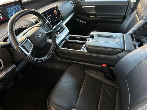 Certified 2025 Ford Expedition Platinum AWD/4WD image 9