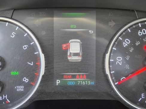 Used 2019 Toyota RAV4 XLE Premium w/ Carpet Mat Package image 23