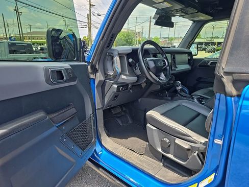 Used 2024 Ford Bronco Black Diamond AWD/4WD image 10