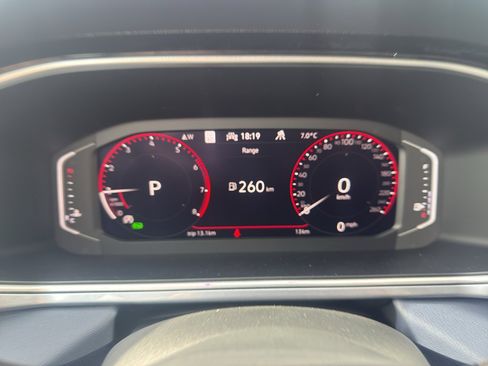 New 2026 Volkswagen Taos SEL image 10