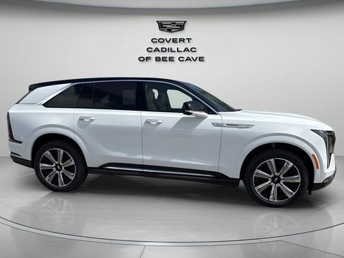 New 2025 Cadillac Escalade IQ Luxury 2 image 17