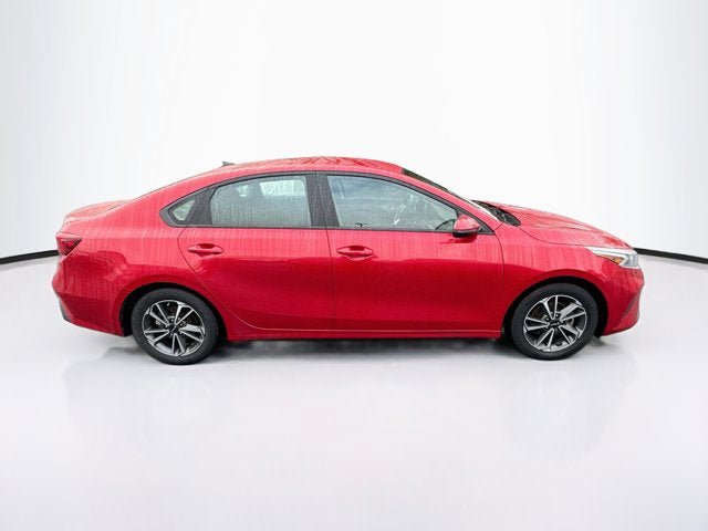 Certified 2023 Kia Forte LXS w/ LXS Technology Package FWD image 4