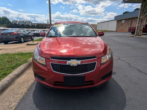 Used 2011 Chevrolet Cruze LT FWD image 2