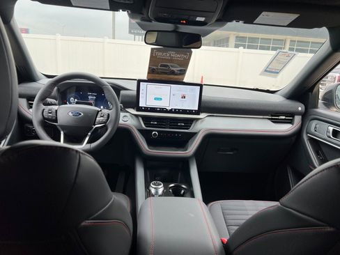 New 2026 Ford Explorer ST-Line w/ ST-Line Street Pack RWD image 23