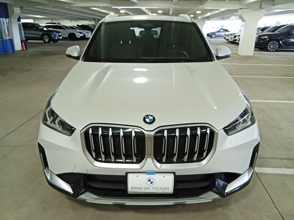 Used 2025 BMW X1 xDrive28i w/ Convenience Package AWD/4WD image 2