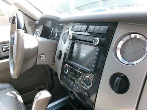 Used 2014 Ford Expedition EL Limited w/ Equipment Group 301A AWD/4WD image 19