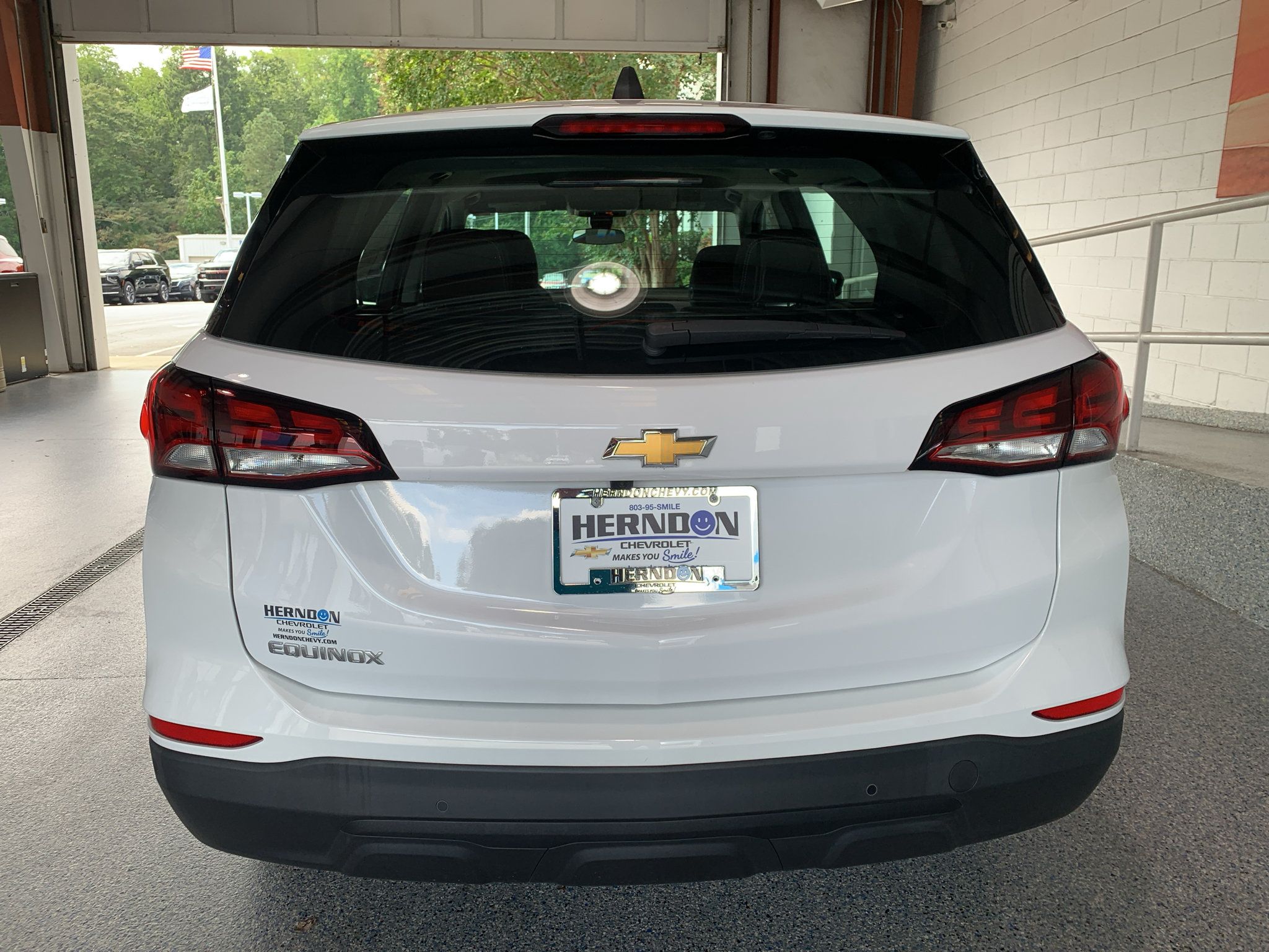 Used 2024 Chevrolet Equinox LS FWD image 7