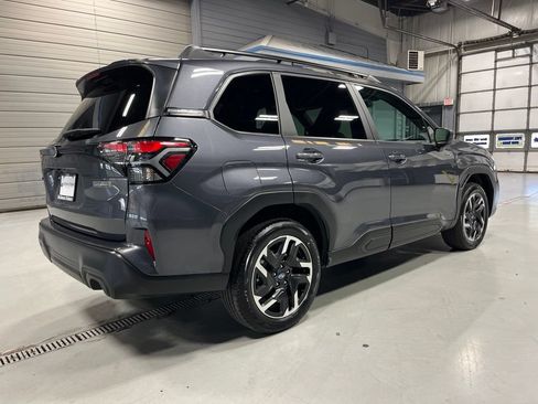 Used 2026 Subaru Forester Premium AWD/4WD image 8