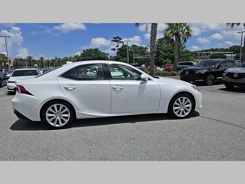 Used 2016 Lexus IS 300 AWD image 29