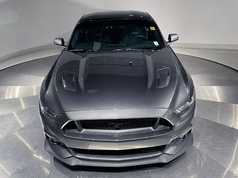Used 2017 Ford Mustang GT w/ GT Performance Package RWD image 19