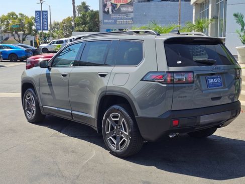New 2026 Jeep Cherokee Laredo AWD/4WD image 6