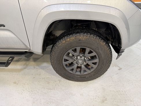 Used 2021 Toyota Tacoma SR5 image 28