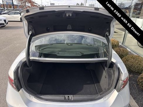 Used 2025 Alfa Romeo Giulia AWD w/ Driving Assist Package image 6