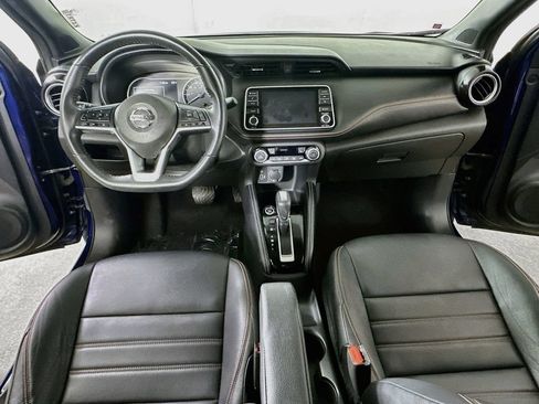 Used 2019 Nissan Kicks SR w/ SR Premium Package FWD image 16