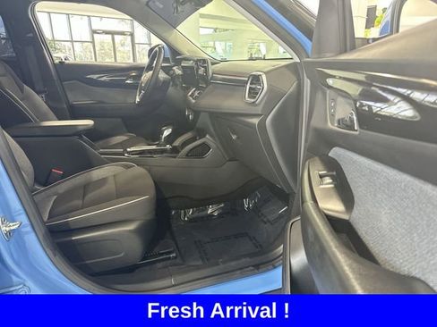 Used 2024 Chevrolet TrailBlazer LT w/ LT Cold Weather Package image 29