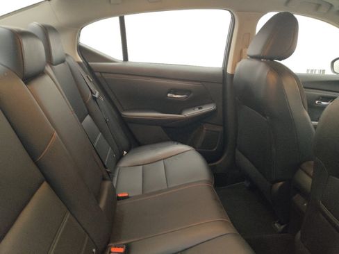 Used 2023 Nissan Sentra SR w/ SR Premium Package FWD image 19
