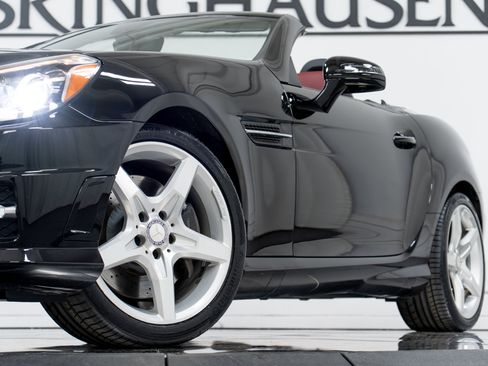 Used 2012 Mercedes-Benz SLK 350 image 28