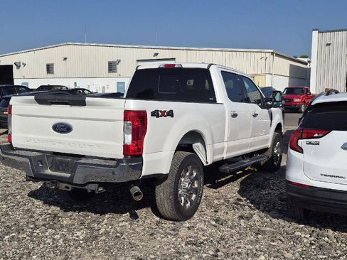 Used 2017 Ford F250 Lariat w/ Lariat Ultimate Package AWD/4WD image 3